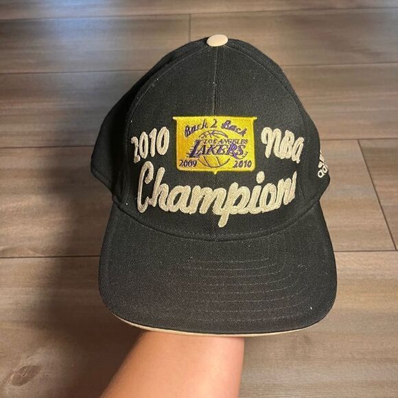 LA Los Angeles Lakers 2010 Back to Back NBA Champions Hat - Picture 1 of 6